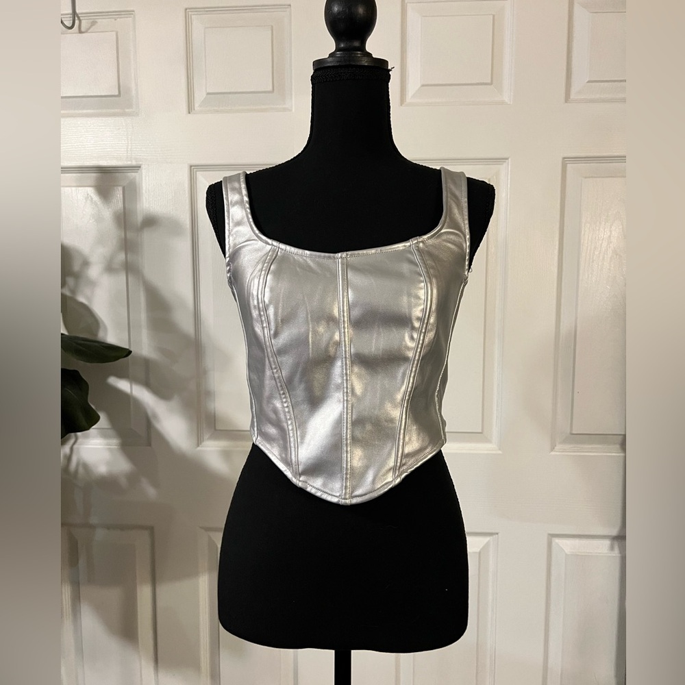 Metallic Sincerely Jules Black Faux Leather Crop Stretchy Tank Top Size Medium